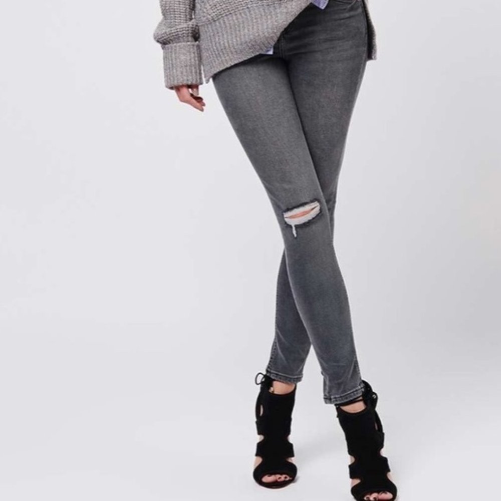 Topshop MOTO Grey Ripped Jamie Jeans